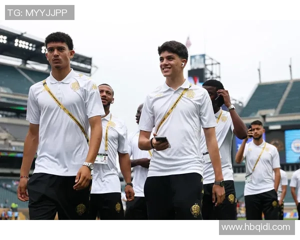 盘点足坛身披13号球衣的传奇球星与他们在绿茵场上的经典瞬间